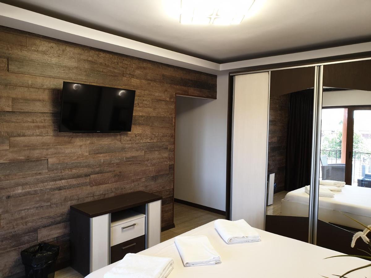 Apartmán Casa Adrian Două Mai Exteriér fotografie